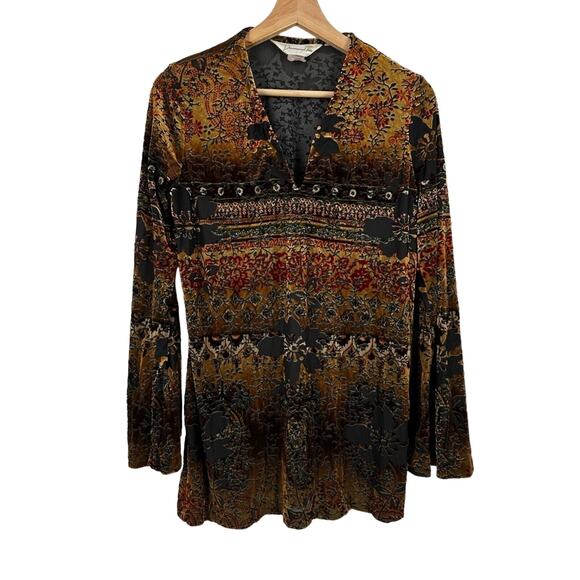 DIAMOND Tea Top Blouse Velvet Burnout Floral Boho Bell Sleeves Size Small - Picture 1 of 9